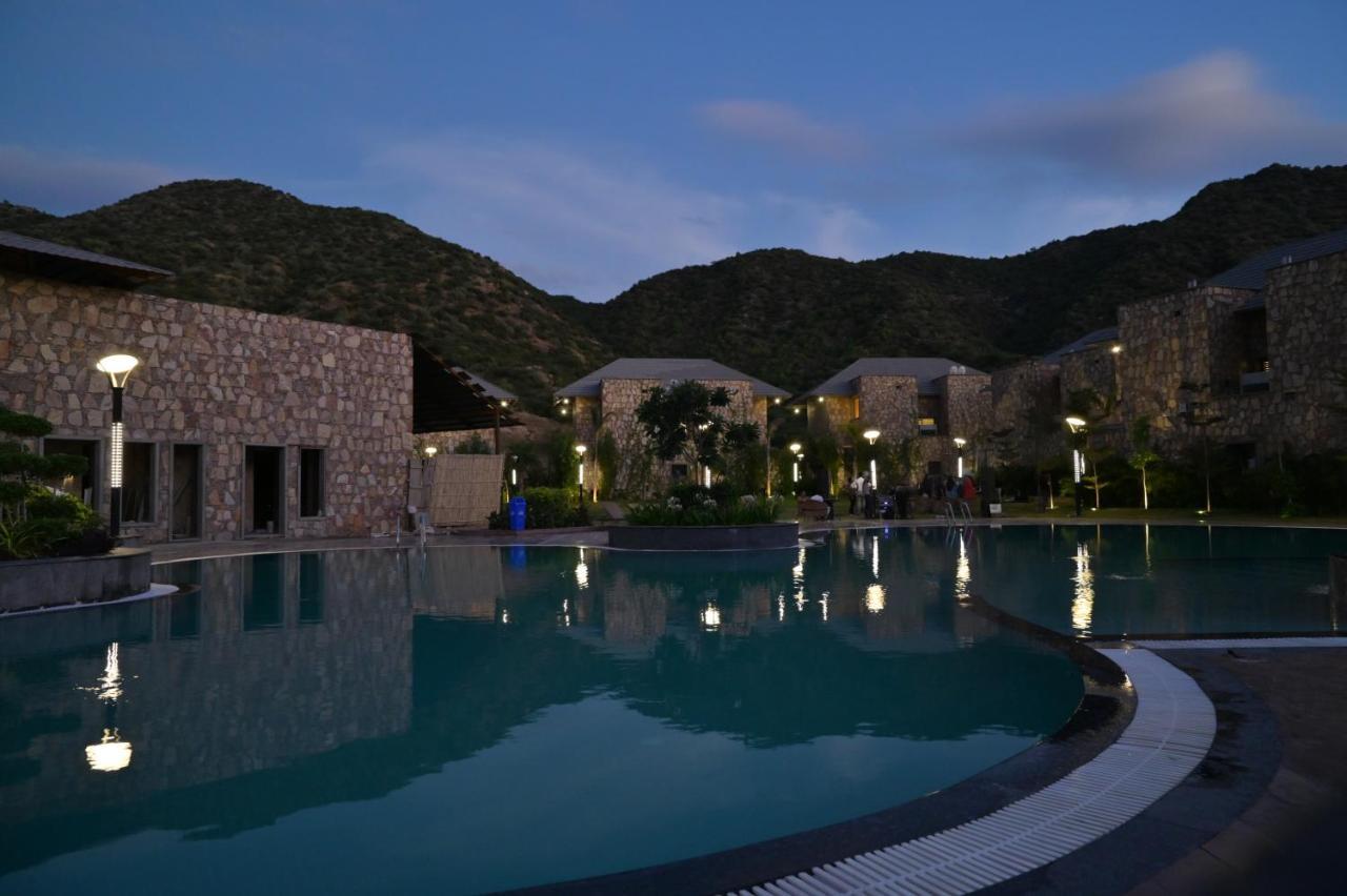 Pushkara Resort And Spa Exterior foto