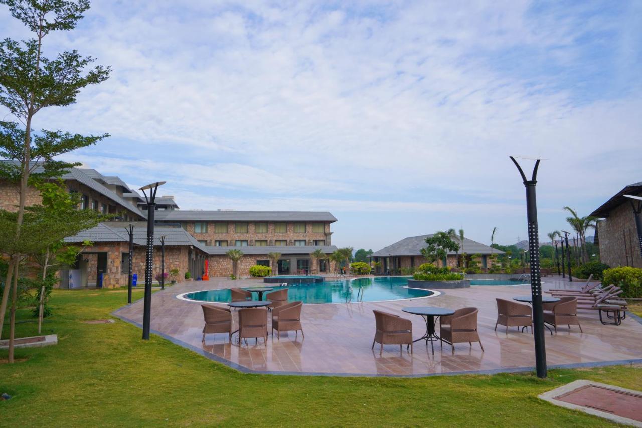 Pushkara Resort And Spa Exterior foto