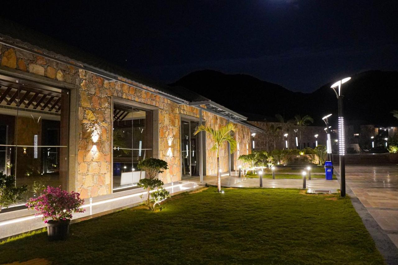 Pushkara Resort And Spa Exterior foto