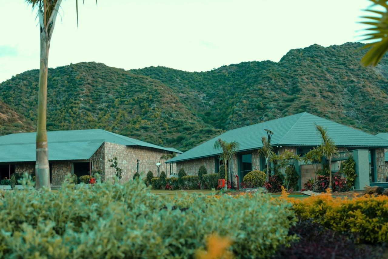 Pushkara Resort And Spa Exterior foto